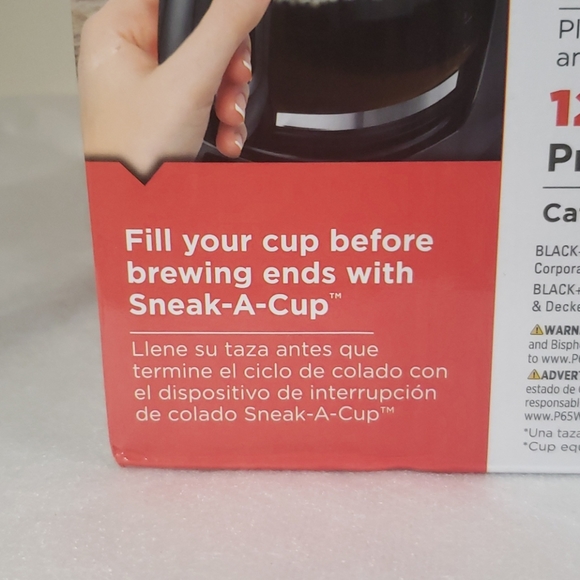 Black & Decker 12 - cup programmable coffee maker - Picture 8 of 8